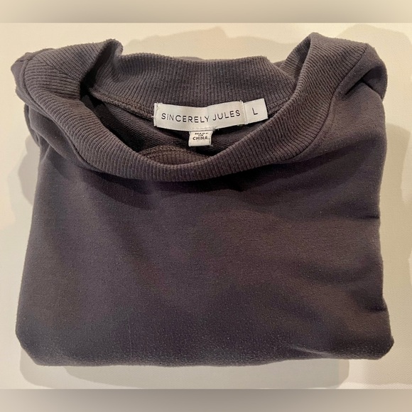 Sincerely Jules Drawstring Ruched Sides Crewneck Grey Large Sweater - Picture 12 of 12